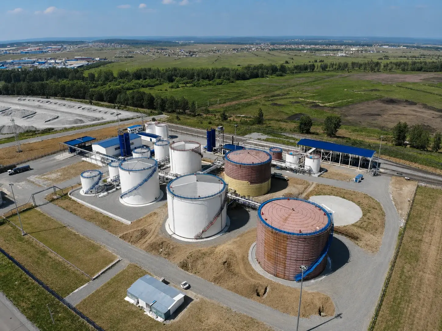 Construction of the operating Ural Bitumen Terminal